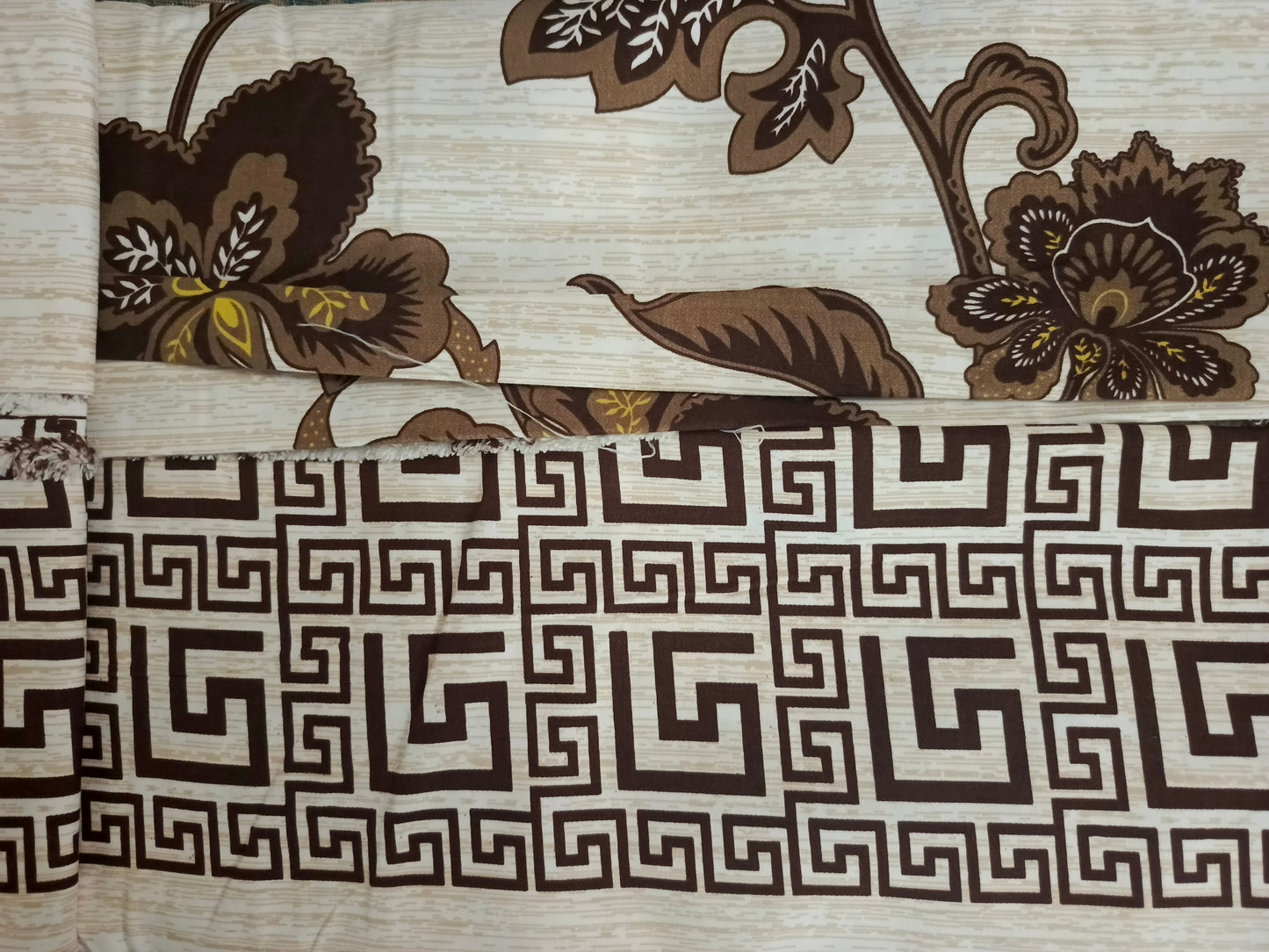 Crystal Cotton King Size Double Bed Sheet By Rooma - Elegant Floral Design (Design #5724)